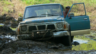 Illustration for article titled Intoxicated Russian innovator comes up with new use for windshield wipers